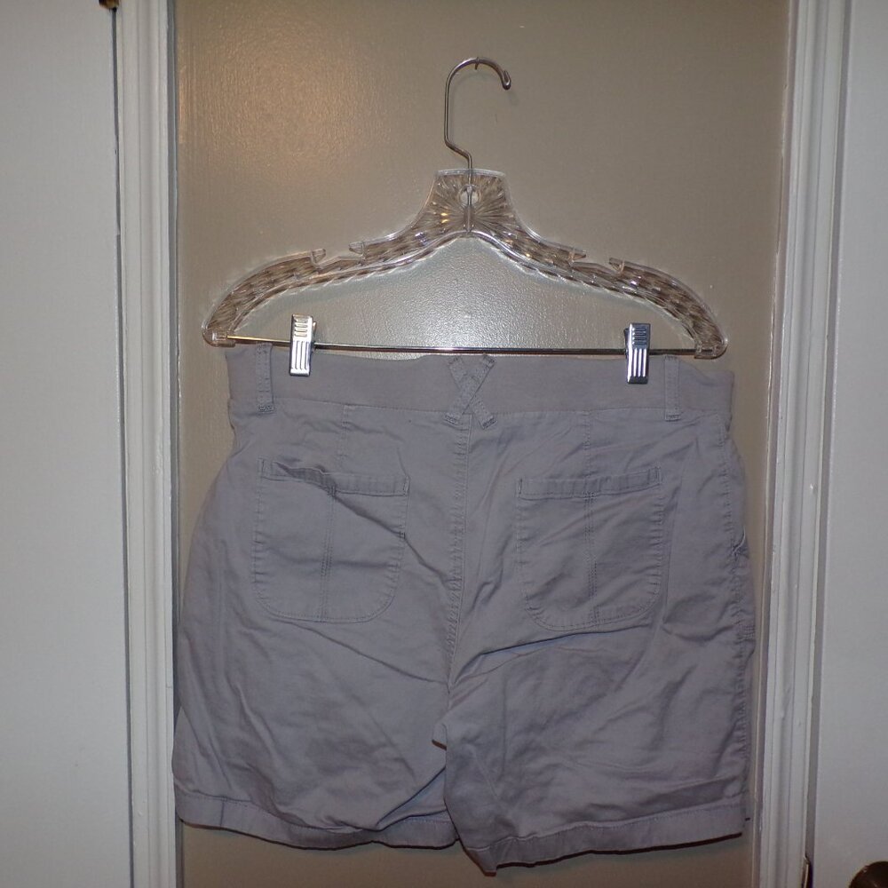 Lee Riders Shorts - Picture 2 of 4